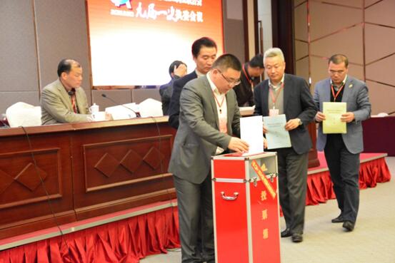 通鼎寬帶總經(jīng)理劉東洋當選為第九屆吳江區工商聯(lián)副主席