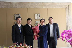吳江區領(lǐng)導節后走訪(fǎng)通鼎集團