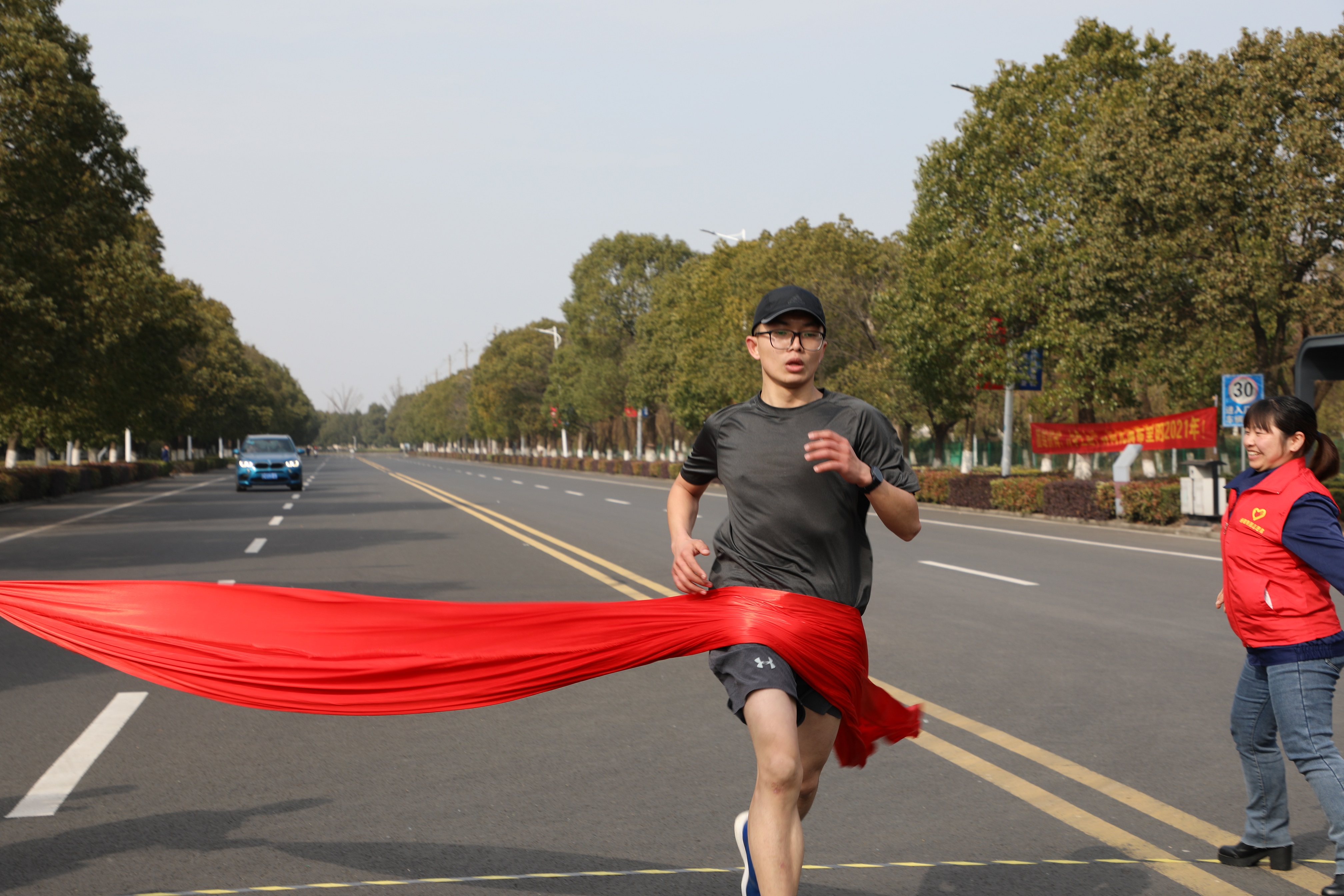 通鼎第十二屆冬季長(cháng)跑比賽圓滿(mǎn)結束——通鼎人，奔向希望的2021！