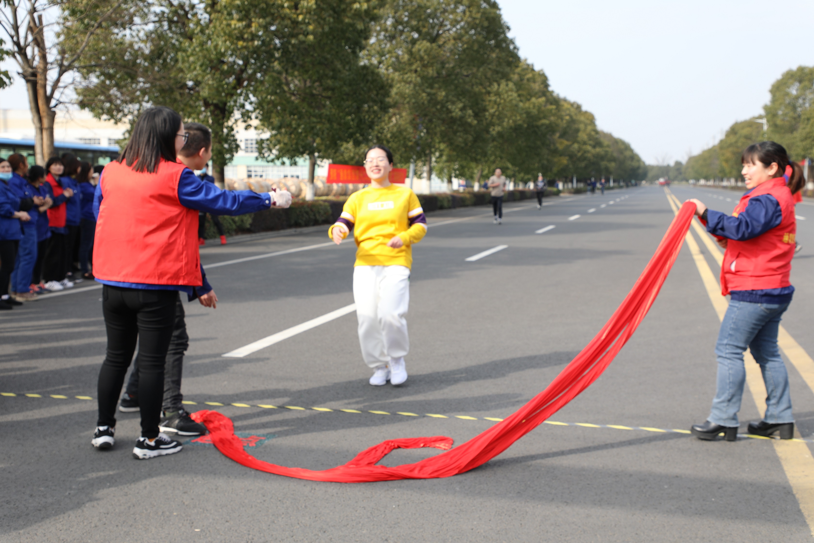 通鼎第十二屆冬季長(cháng)跑比賽圓滿(mǎn)結束——通鼎人，奔向希望的2021！