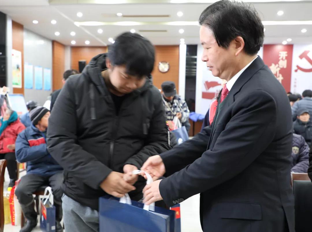 情暖江蘇：通鼎集團連續7年為愛(ài)啟航