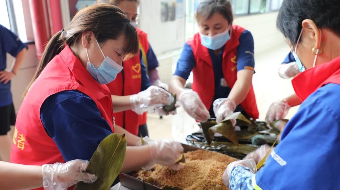 端午節“拍了拍你”并向你送來(lái)節日祝福