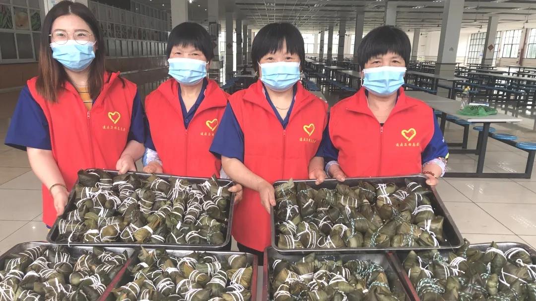 端午節“拍了拍你”并向你送來(lái)節日祝福