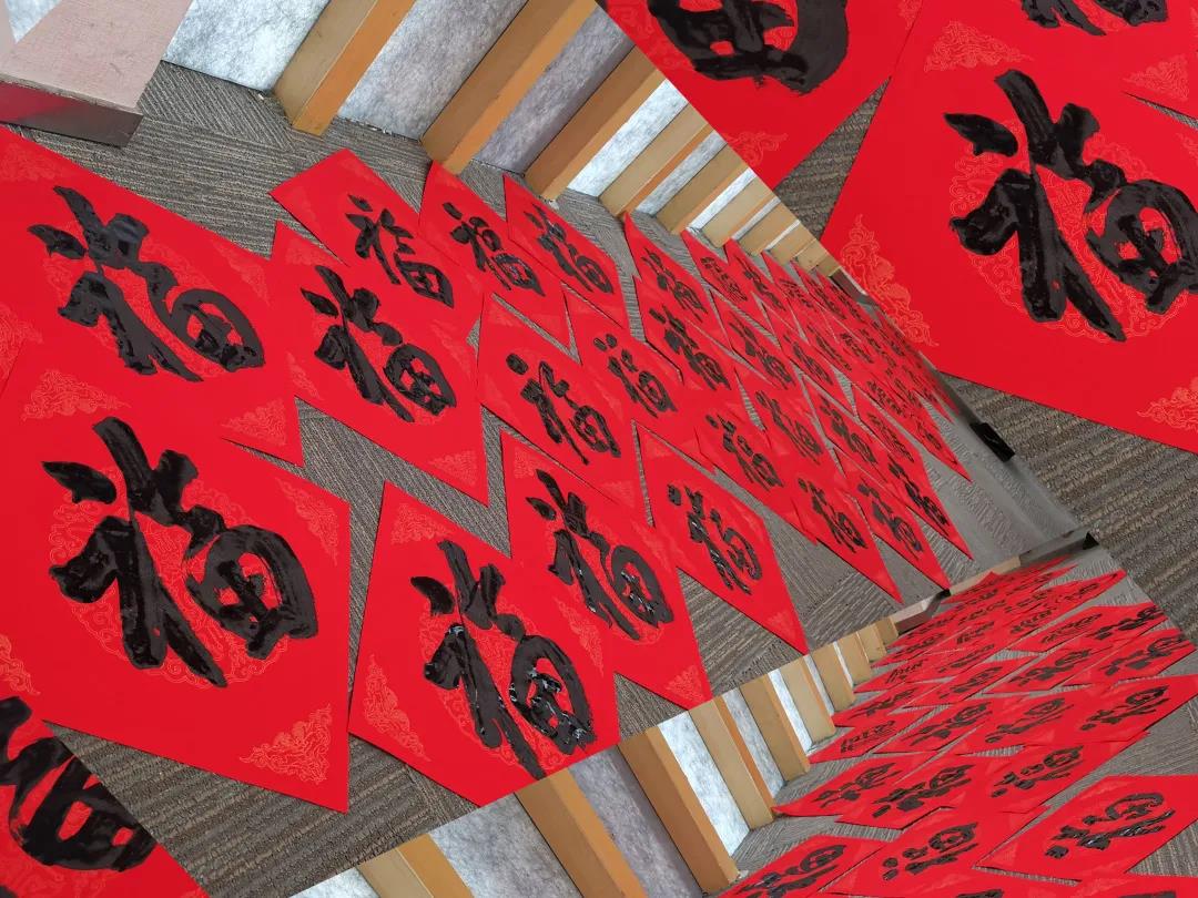 走心又暖心 送福送安心 ——區總工會(huì )走訪(fǎng)調研通鼎送春迎福