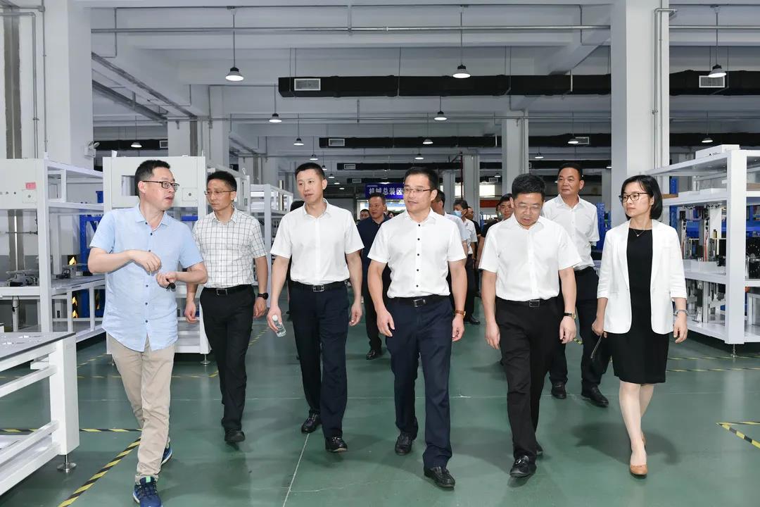聚焦震澤實(shí)體經(jīng)濟提升年！推動(dòng)高質(zhì)量發(fā)展實(shí)現新跨越