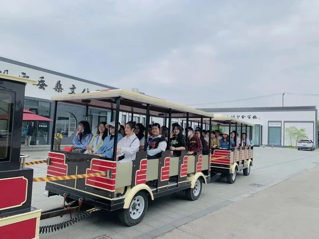 共青春·團相聚通鼎集團團委舉辦青年員工拓展聯(lián)誼活動(dòng)